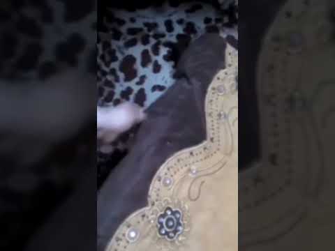 طريقة عمل شلته للكنبة من عبايه وسفنج قديم 