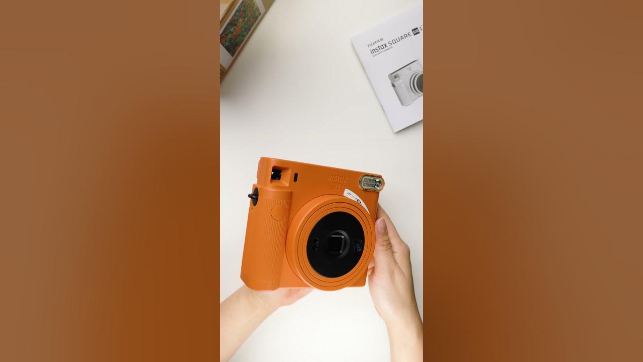 How to Replace Batteries in Fujifilm INSTAX Square SQ1 Camera #shorts 