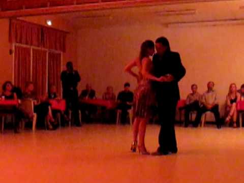 Sebastian Escobar et Vanessa Fatauros.MOV