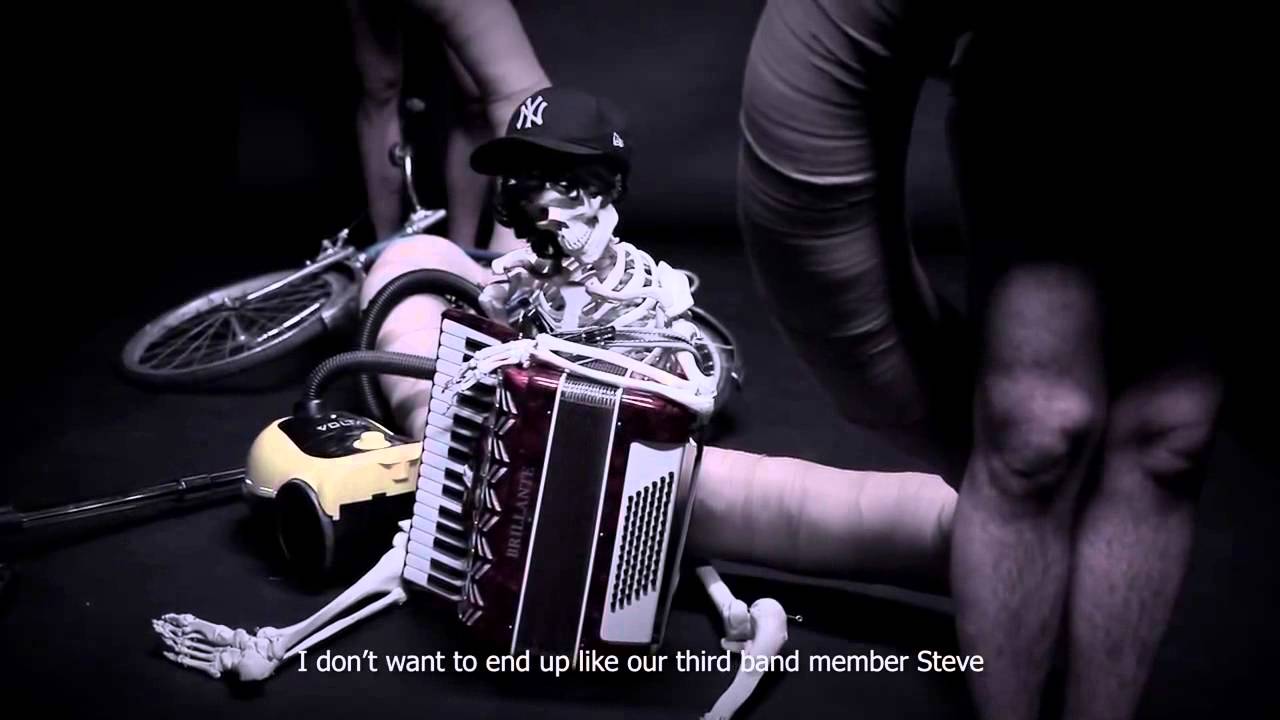 Kollektivet Music Video æøå Size Matters