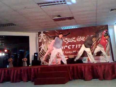 D'Vol UR Girls Wild Hip Hop 2009 290809 camera iphone 8 plus apk