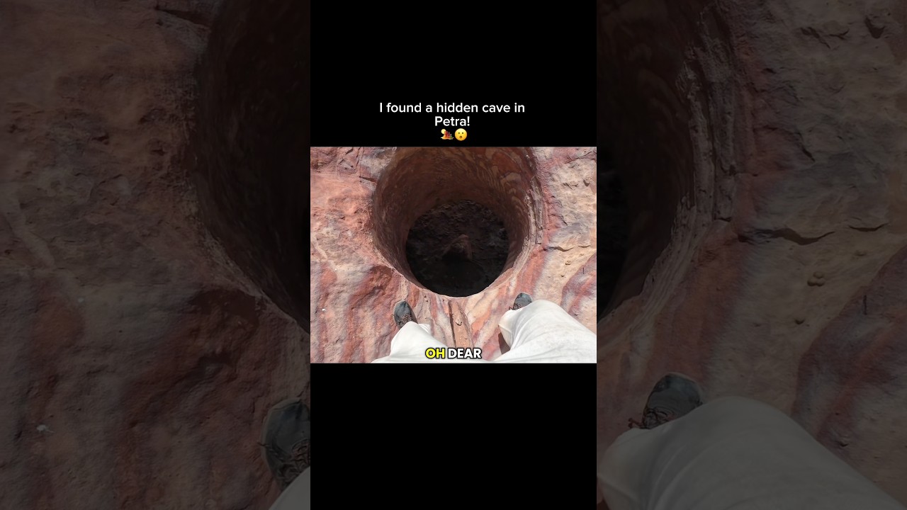 A hidden cave hole in Petra! 😮🇯🇴🏜️ 