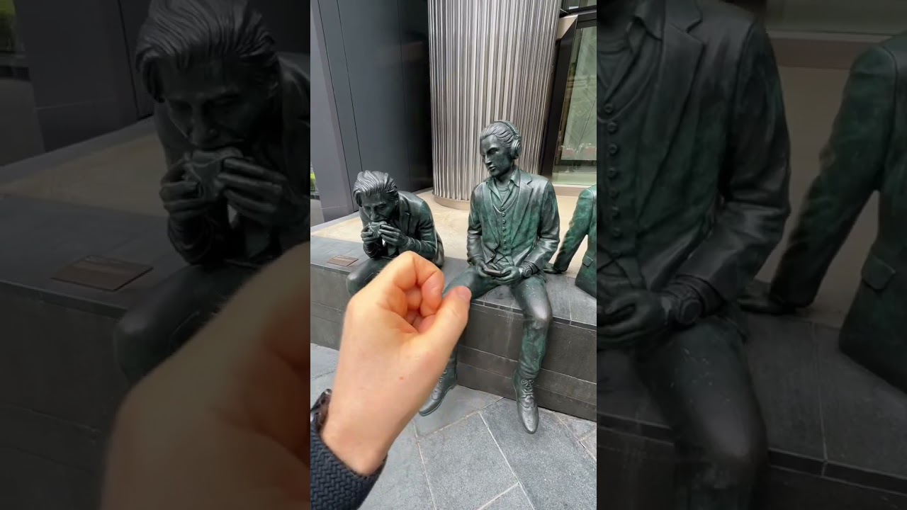 Три обезьяны. Но есть и четвертая.. какая? 