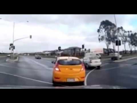 Обнаружил невидимый автомобиль