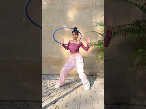 Shake it to the max | Vaishnavi More | Bun Hooping | HulaHoop | DancingDoll