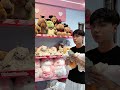 Th&ocirc;i th&igrave; em th&iacute;ch l&agrave; được, tiền của anh hay tiền của em th&igrave; cũng chui v&agrave;o tủ gấu b&ocirc;ng hết th&ocirc;i 🐻💕