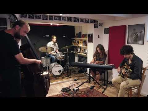 Jazz Session 1 - Scrapple From The Apple