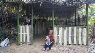 Kicked Out by Her Husband – The Girl and Her Blind Grandmother Build a New Bamboo House Alone