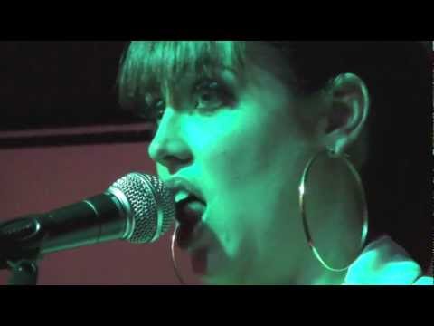 Jessie Davis - "Better Things" - Live at the Five ...