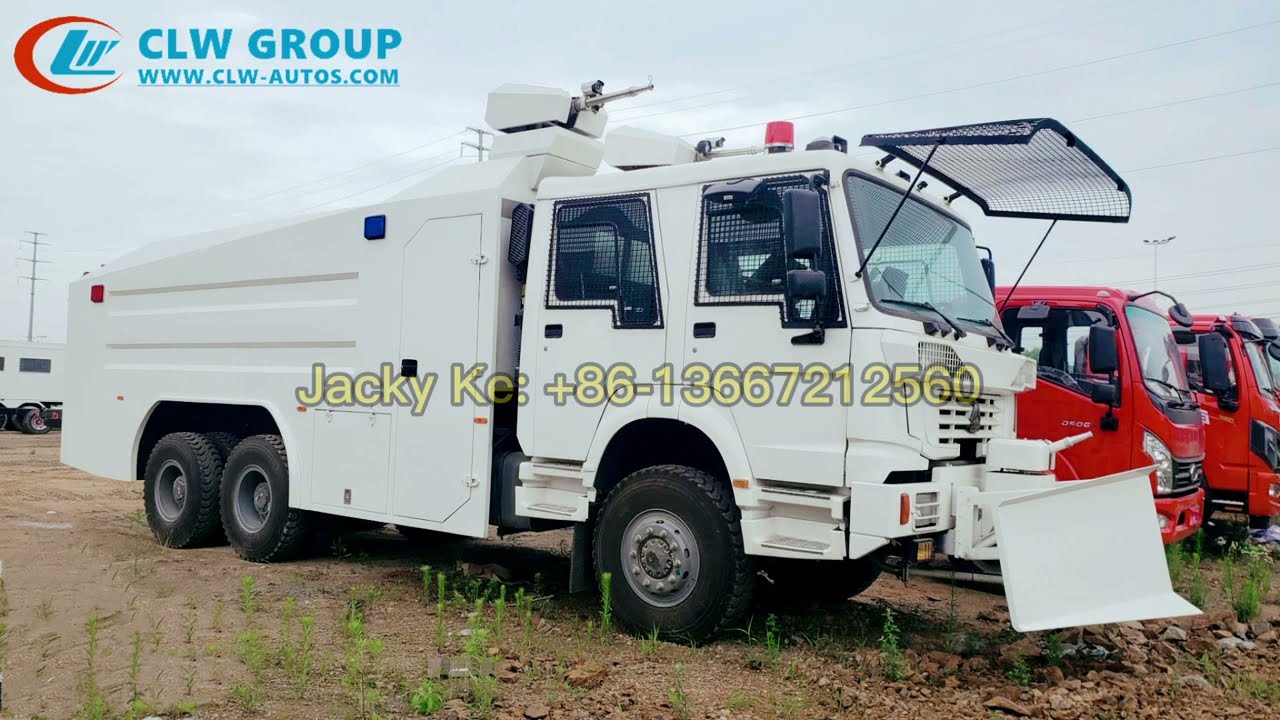 Off Road 6x6 SINOTRUK HOWO Anti Riot Water Cannon Truck