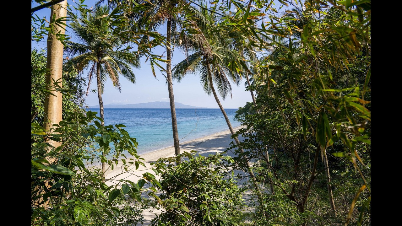 Пляж Баунти Классик на Миндоро. И совсем рядом.