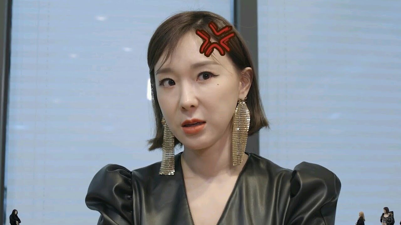 在 YouTube 上观看 LEE JIHYE - PUZZLE ME (Official Video) 在 YouTube 上观看 LEE JIHYE - PUZZLE ME (Official Video)