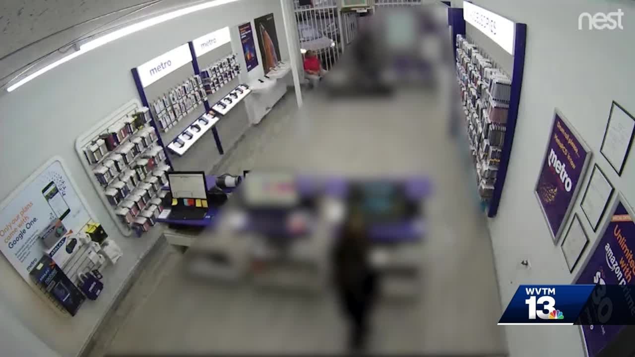 Birmingham police searching for suspects in armed robbery at MetroPCS ...