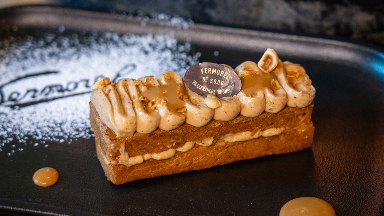 Pourquoi cet éclair est le dessert signature de notre restaurant ?