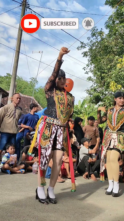 tari jathilan cantik reog ponorogo