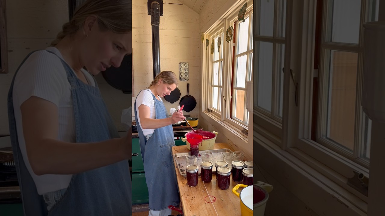 English muffins with raspberry jam and homemade butter - Farm breakfast ✨