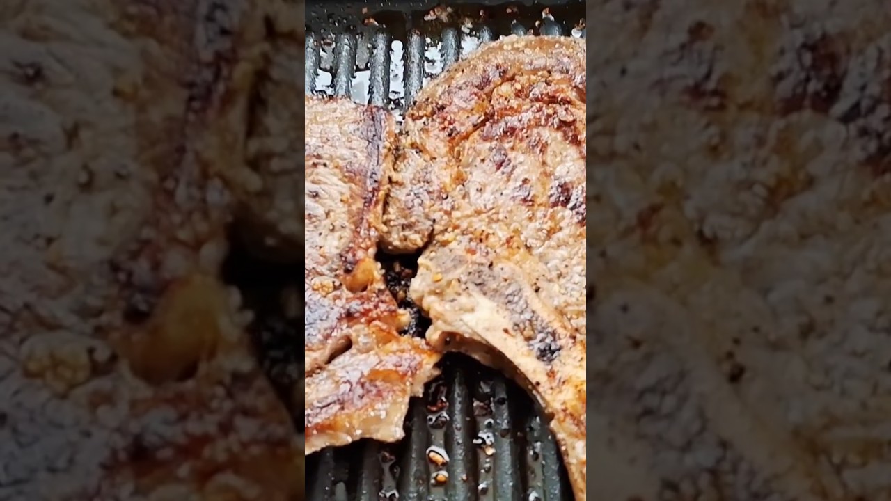 #toocold to #grill #steak & #coconut #shrimp or The #bigeasy #smoker #sirloin #sirloinsteak #dinner