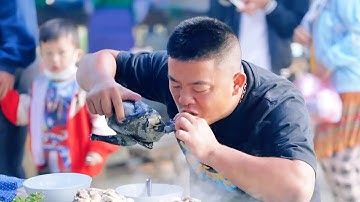 MỘT MÌNH XƠI HẾT NGUYÊN CON GÀ ĐEN Ở CHỢ PHIÊN | CHỢ PHIÊN TÂY BẮC