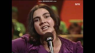 Lynni Treekreem - All I Want White Dress Nrk 1976