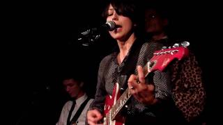 Watch Deep Sea Diver Hangin On video