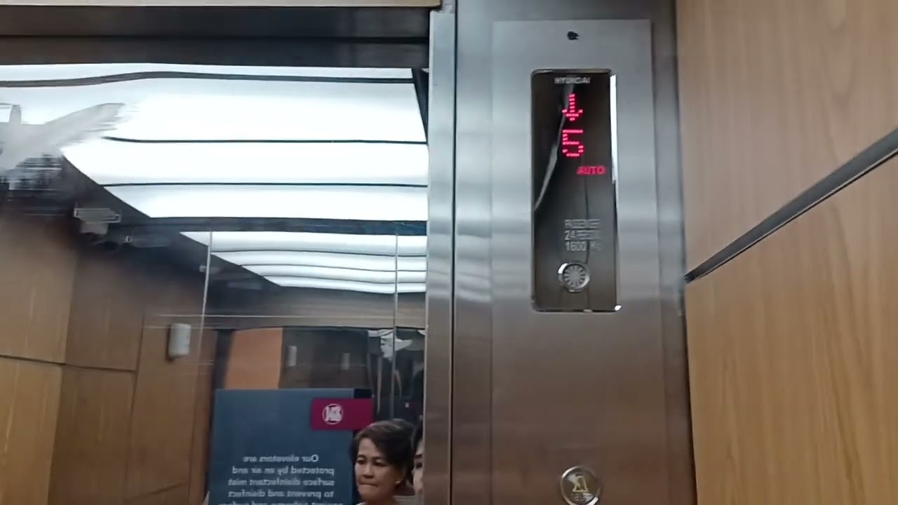 Hyundai Elevator 2 In SM Aura Premier