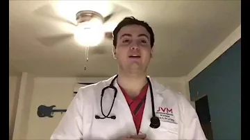 Como se caracteriza o epitélio Pseudoestratificado?