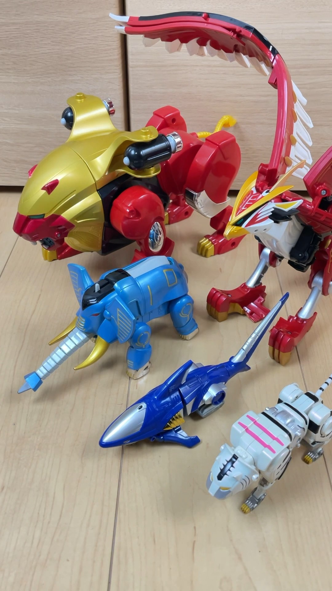 百獣戦隊ガオレンジャー】ガオケンタウロスで遊んでみた #toys