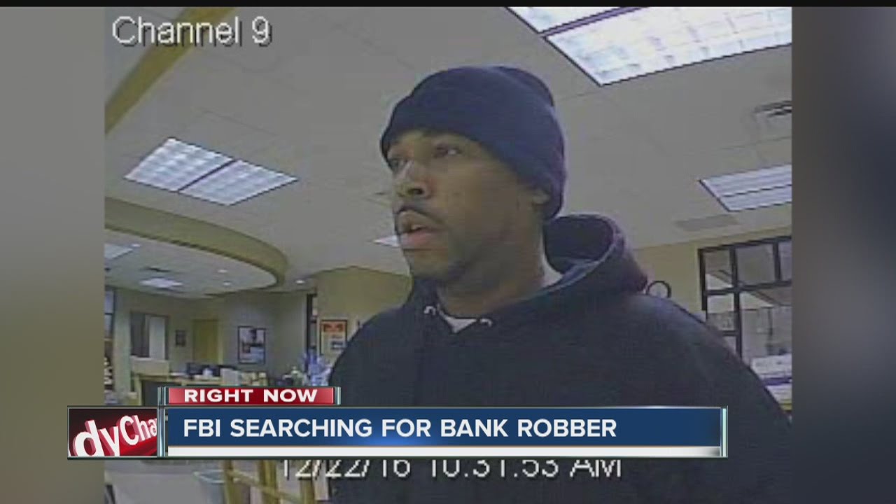 FBI searching for man who robbed Indianapolis bank - YouTube