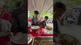Anak-anak disini pada sholeh-sholeh ya, gak mau ditambahin. Gak usah bu.. #jummamubarak
