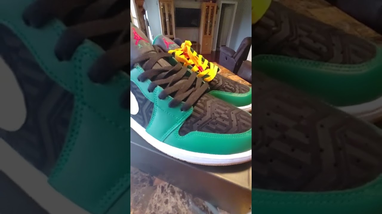Christmas Air Jordan 1 Low SE 🎅🎄 - YouTube