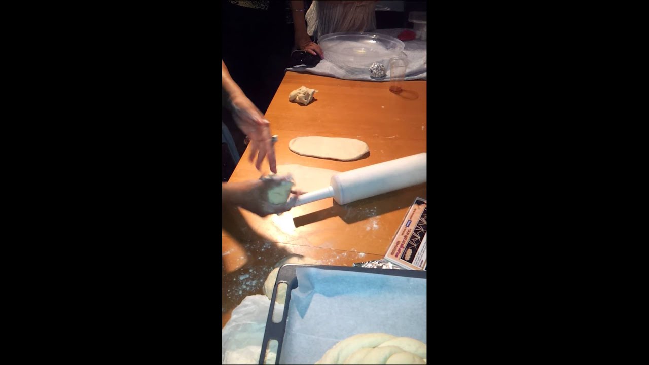 קליעת חלות הפרשת חלה עם ענת