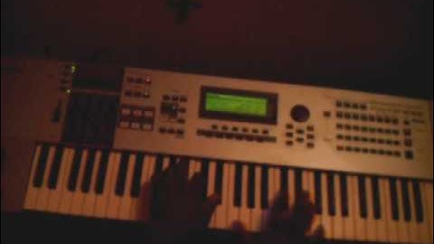 JT grooving a little on the Motif