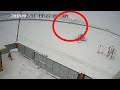 CCTV shows moment of plane crash near Moscow