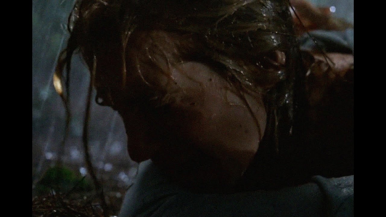 Juliet Burke - 62 - Juliet and Kate start fighting. The Black Smoke show up - LOST