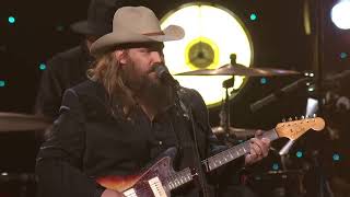 Chris Stapleton performs Willie Nelson&#39;s &#39;Whiskey River&#39;