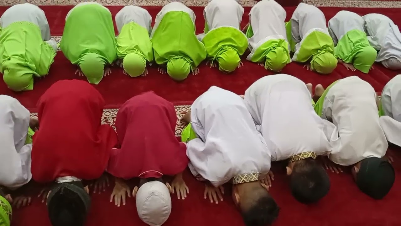 PRAKTEK SHALAT TPQ MASJID NURUL IKHLAS ANDALAS PADANG