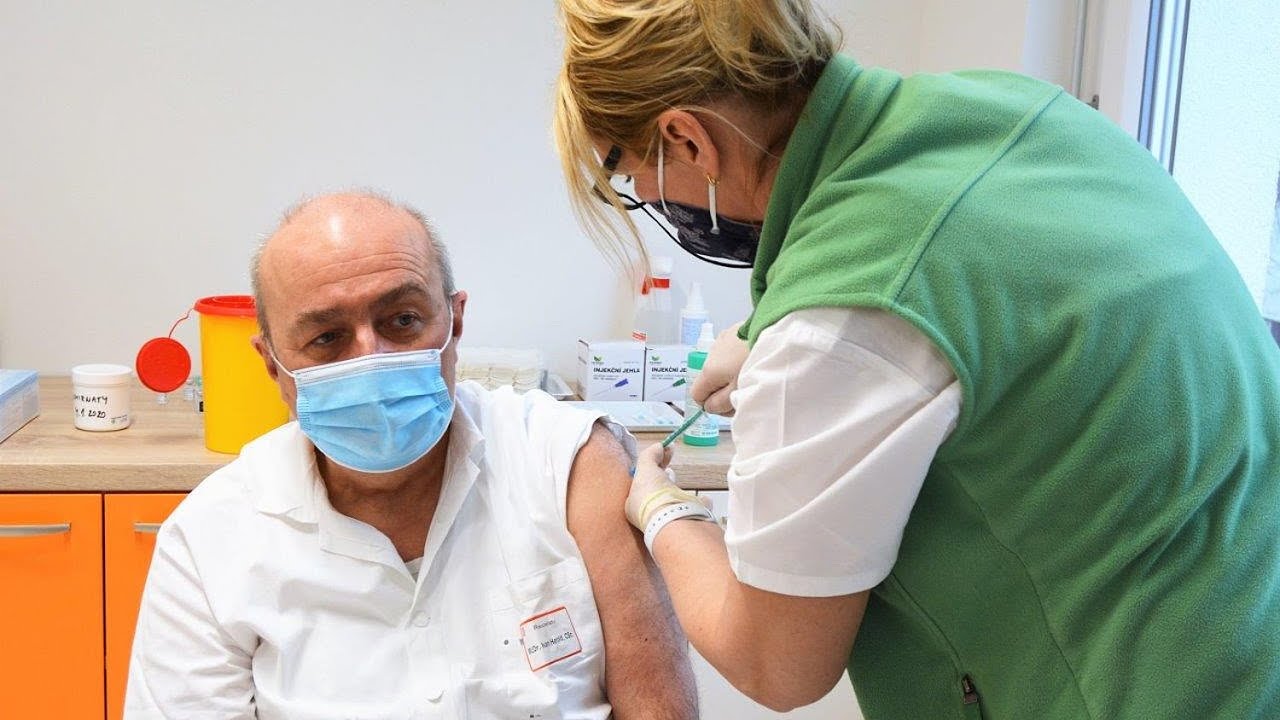 Klaudiánova nemocnice: Očkování proti Covidu zahájeno