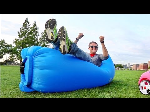 GIGANTIC BALLOON BED!