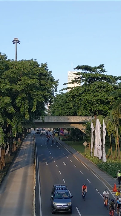 Footage dari atas Jembatan Semanggi, Jakarta