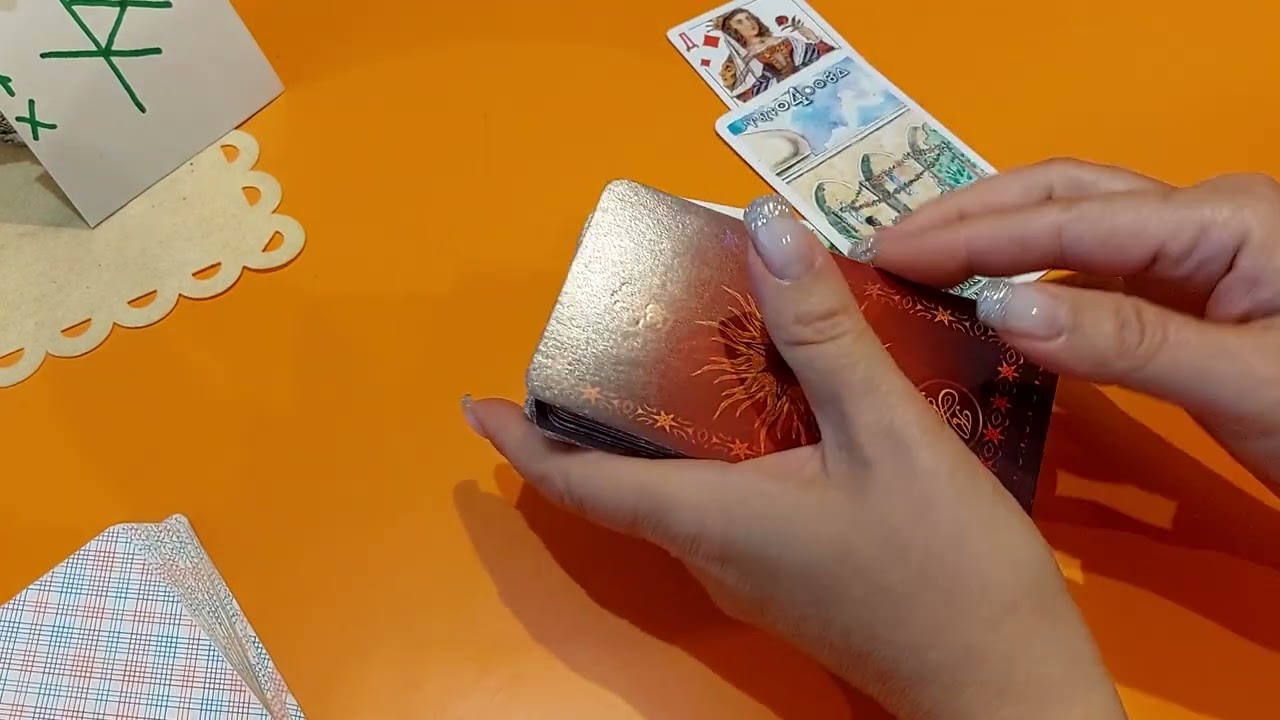 БУБНОВАЯ ДАМА! НАЗОЙЛИВО НАПРОСИЛАСЬ НА РАСКЛАД!)