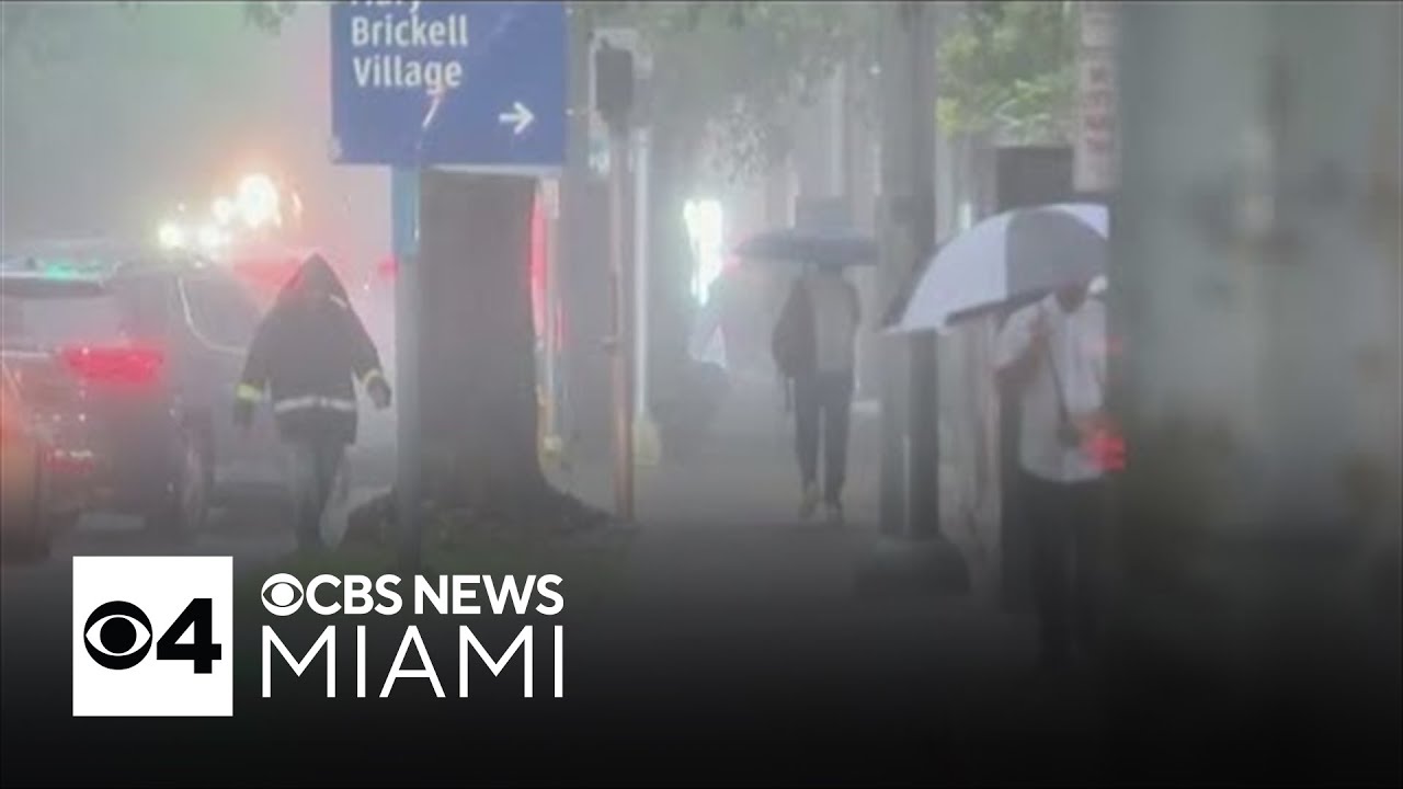 Heavy rain raises flooding concerns across South Florida - YouTube