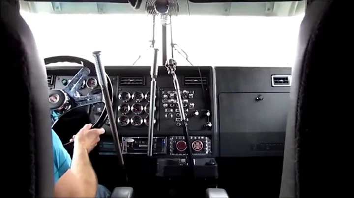 Kenworth W900L 3 Stick Shifting