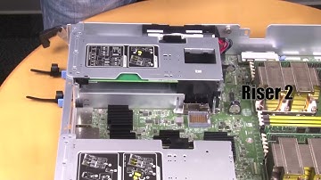 ThinkSystem DG7000 installing a PCI card