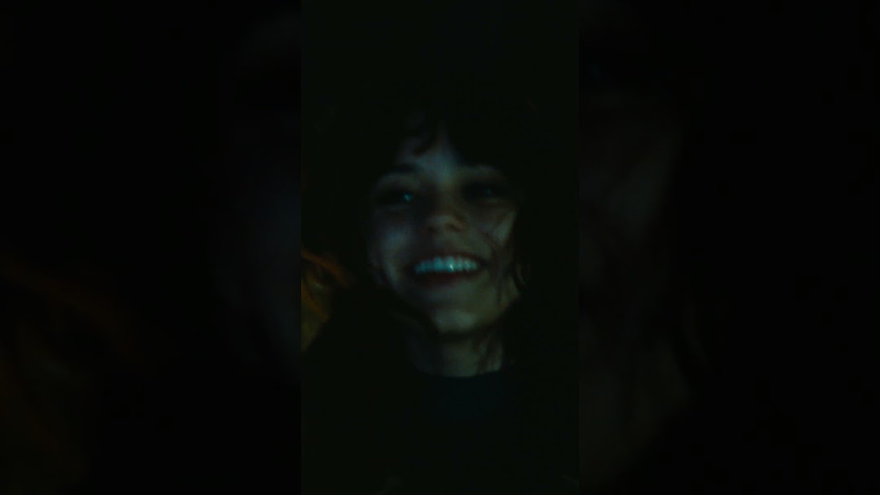 Trailer 2 (vertical)