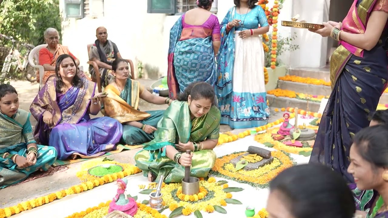 “हळद फोडणी – आनंद, आशीर्वाद आणि परंपरेचा उत्सव 🙏💛”