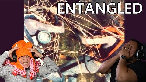 Divers react to drowned divers found entangled in line