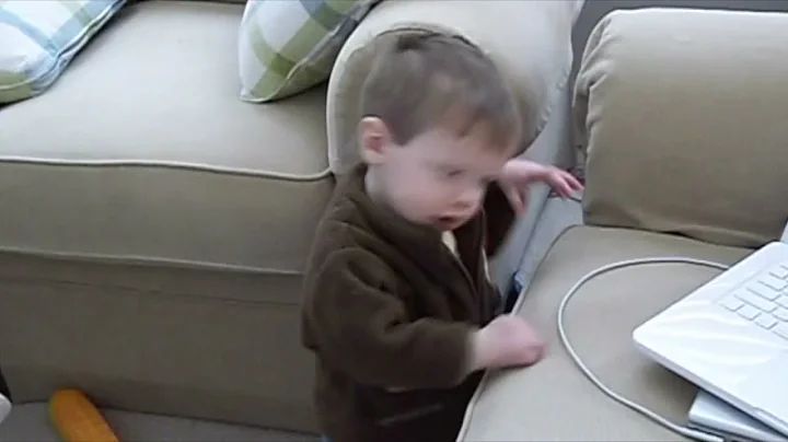 ME 9 YEARS AGO JAMMING  TO SOME MUSIC