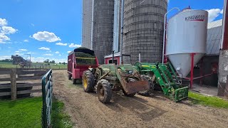 Filling silos with 4th cut haylage!