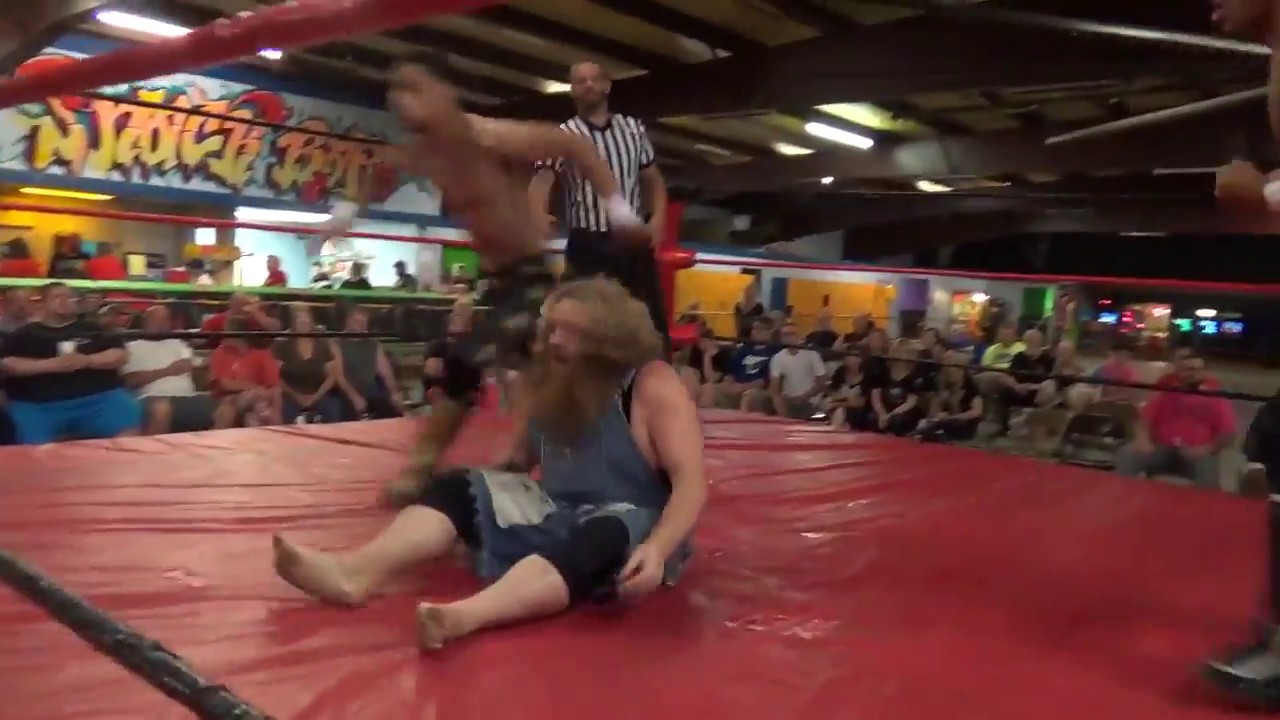 PRO MATCH: IWA MS: The Brotherhood vs. The Hooligans (8/30/16)