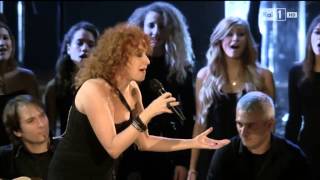 Video thumbnail of "Fiorella Mannoia "Attenti al lupo" live @ 'Canzone' - Rai Uno"